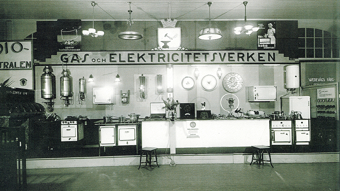 Gas och Elektricitetsverken på Kungsgatan 37 (där Apoteket Hjärtat ligger idag). Året är 1964.