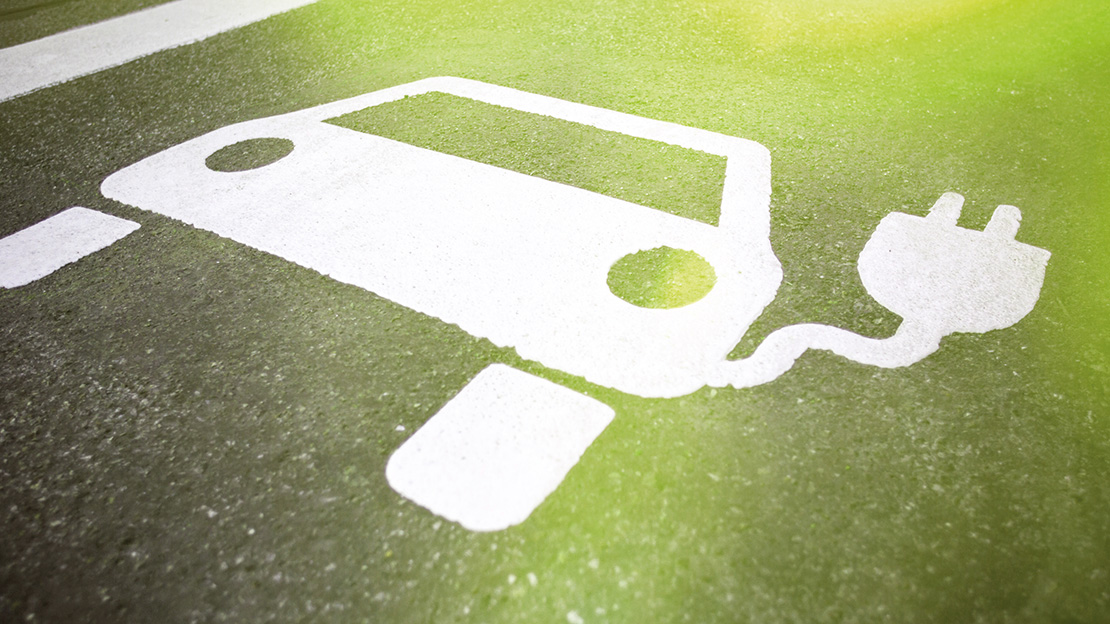 Parkeringsplats för elbilsladdning